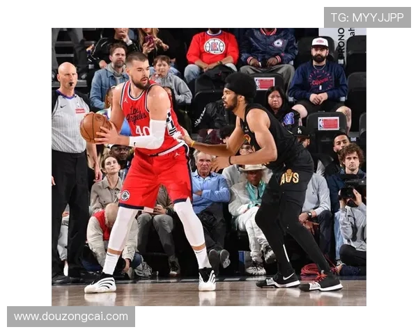 哈登忠诚观引发争议铁林直言其理解仅是金钱与表现的关系